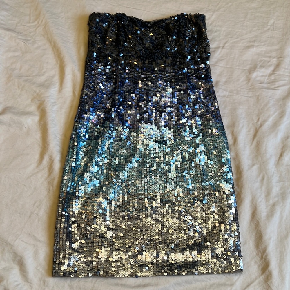 Alice + Olivia Stunning Dress